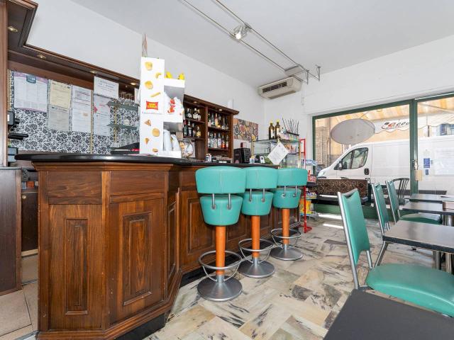 Locale Commerciale in vendita a Piemonte, Cuneo