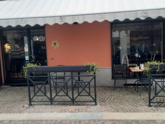 Locale Commerciale in vendita a Cesano Boscone, Lombardia