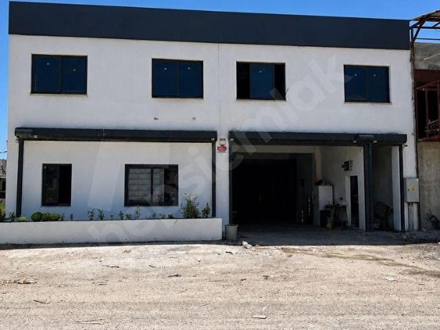 Güzelevler Mahallesi, Yüreğir içerisinde satılık Dükkan
