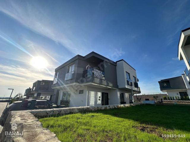 Bahçeşehir Mahallesi, Seyhan içerisinde satılık Villa