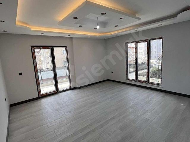 Van içerisinde satılık mülk