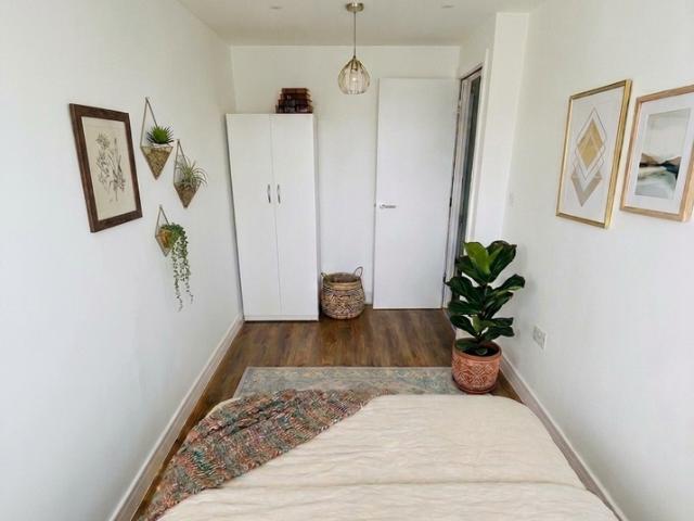 Room for rent in North Kensington, Greater London