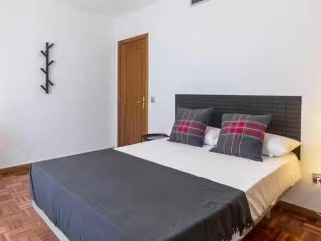 Casa en alquiler en Ciudad Lineal, Madrid