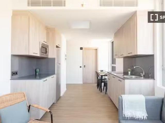 Casa en alquiler en La Mina - districte 6, Barcelonès