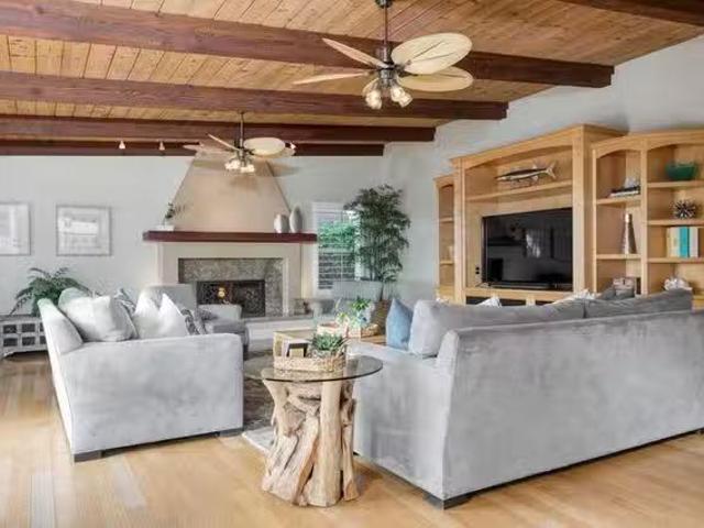 Apartment for rent in Solana Beach, California