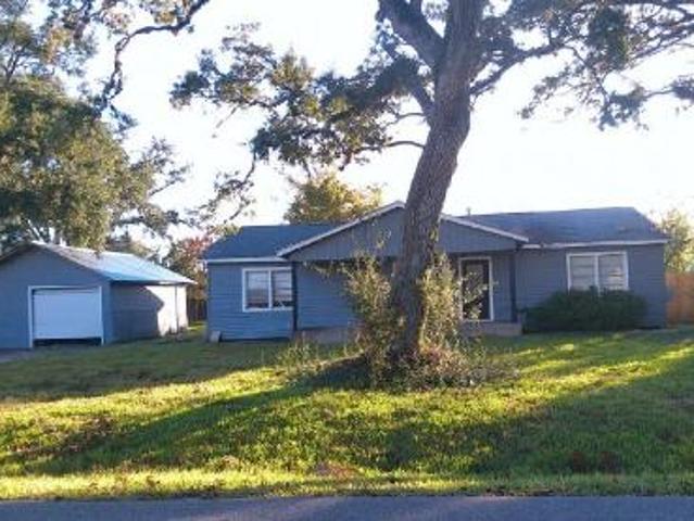 House for sale in Clute, Texas