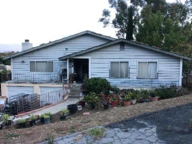 House for sale in Vista, California