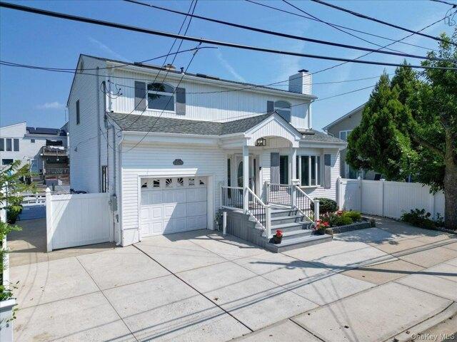 House for sale in Bellmore, New York
