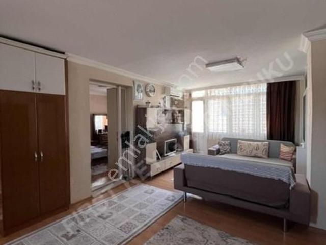 Bornova, İzmir içerisinde satılık mülk
