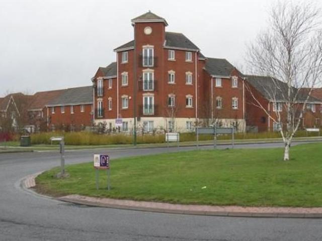 Apartment for rent in Heath Park, Park Village