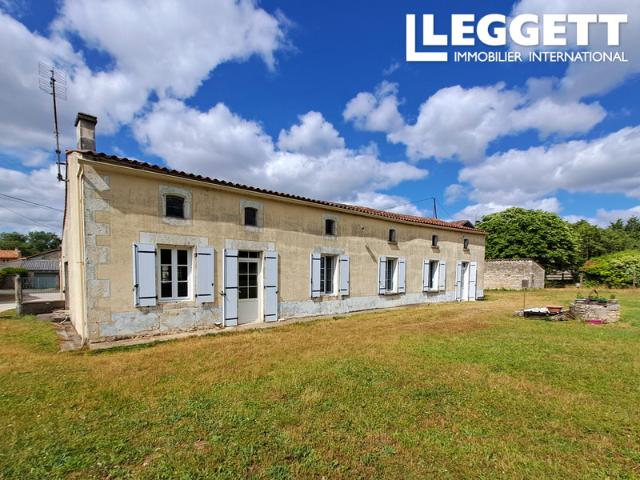 Maison vente à Confolens, Barbezières