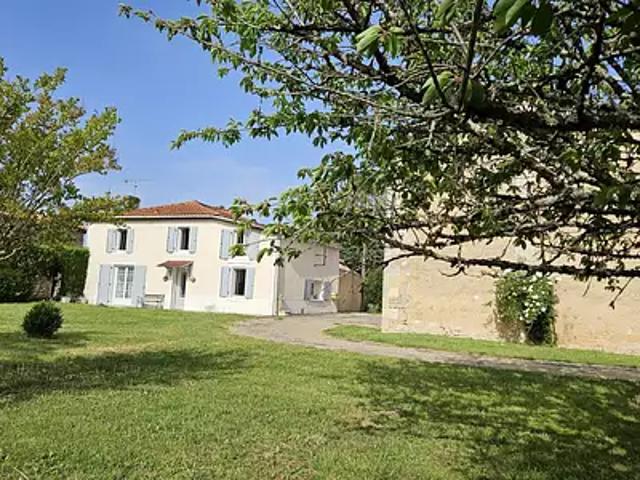 Maison vente à Cognac, Barbezieux-saint-hilaire