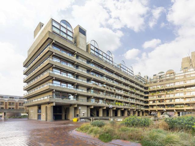 Studio for rent in Lyons, Greater London