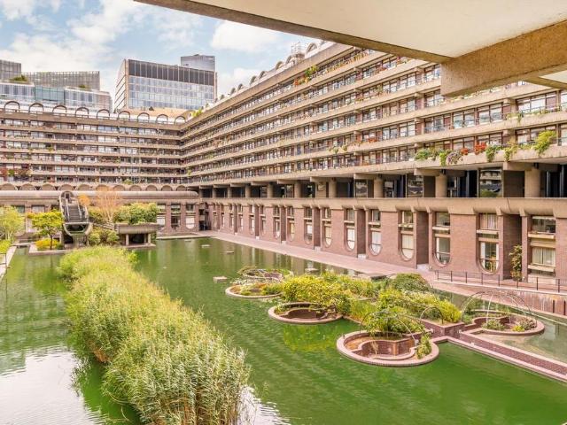 Apartment for rent in Lyons, Greater London