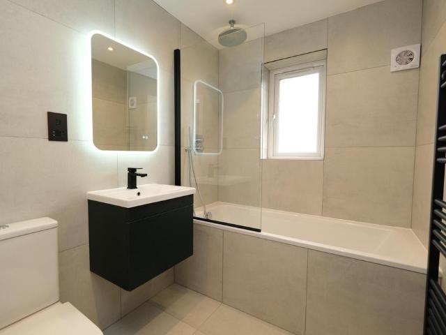 Apartment for rent in Lower Edmonton, Edmonton
