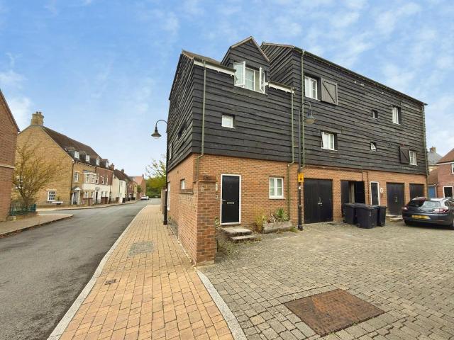 House for rent in East Wichel, Swindon