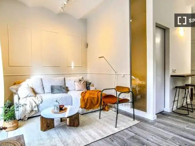 Apartamento en alquiler en Sant Martí, Barcelonès