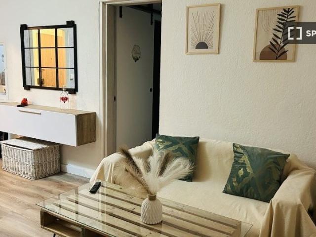 Apartamento en alquiler en Canyelles, Barcelona