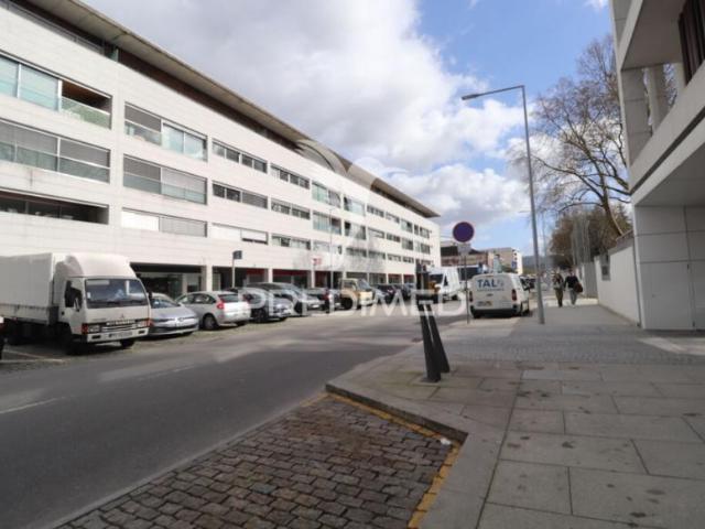 Ponto Comercial alugar em Barcelos