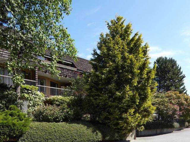Apartment for rent in South Surrey, Surrey