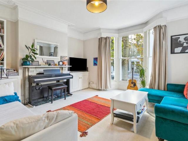 Apartment for rent in Fulham, Walham Green