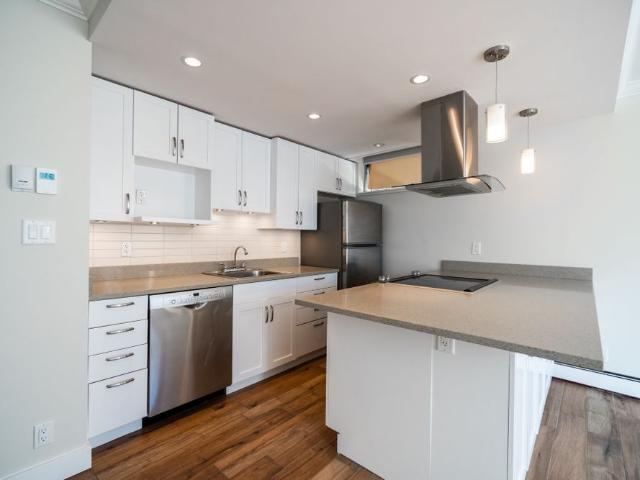 Apartment for rent in Denman Village, Vancouver