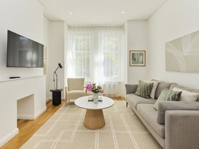 Apartment for rent in Streatham Hill, Greater London