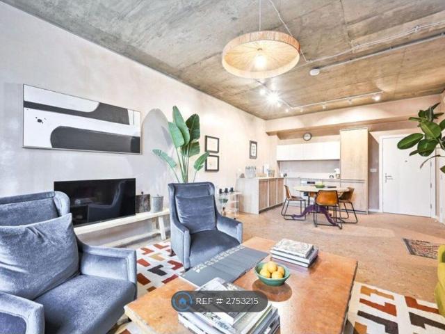 Apartment for rent in North Kensington, Greater London