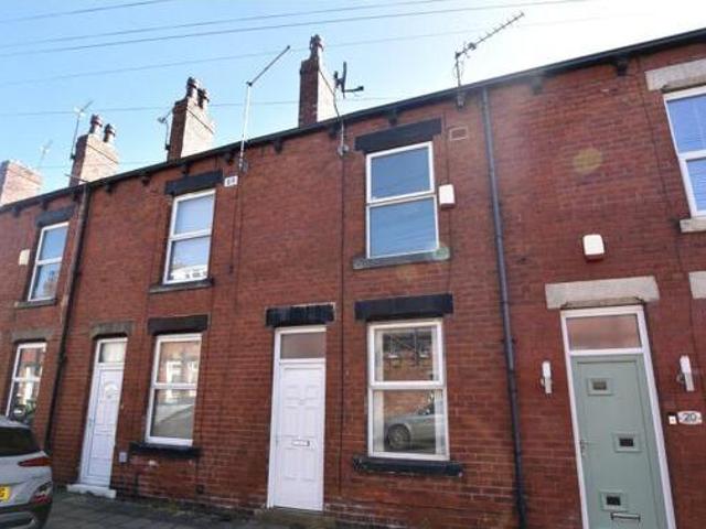 House for sale in Armley, West Yorkshire