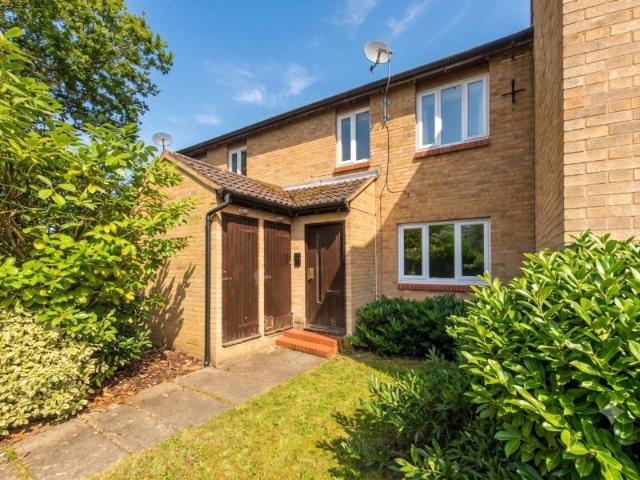 Apartment for rent in Horsell, Woking