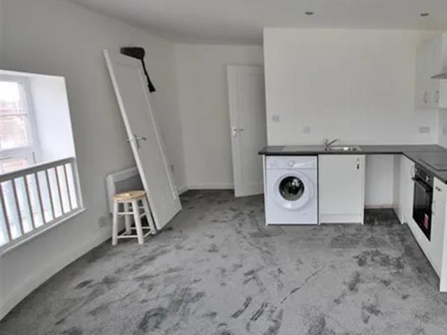 Apartment for rent in Calderstones
