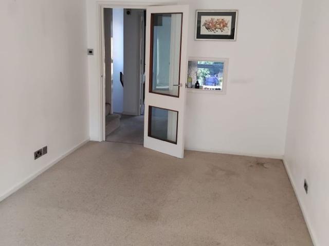 Room for rent in London Borough of Croydon, Addiscombe