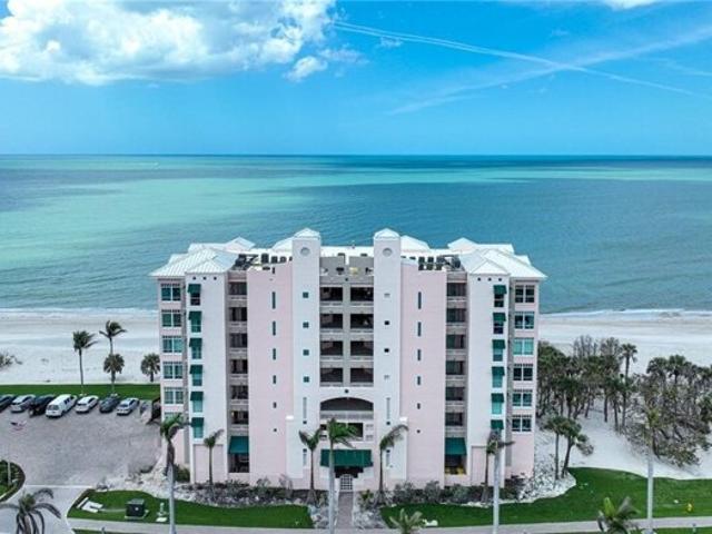 Condo for sale in Bonita Springs