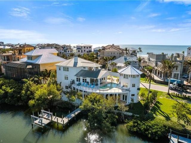 House for sale in Bonita Springs