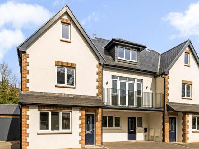 House for sale in Surrey