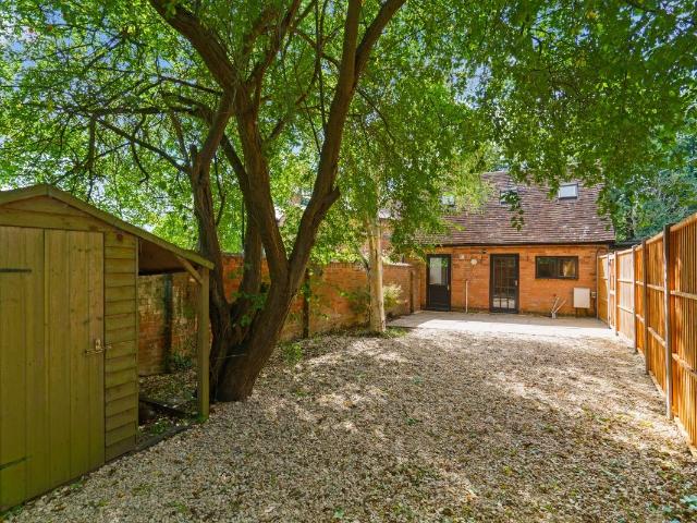Apartment for rent in Green Close, Warwickshire