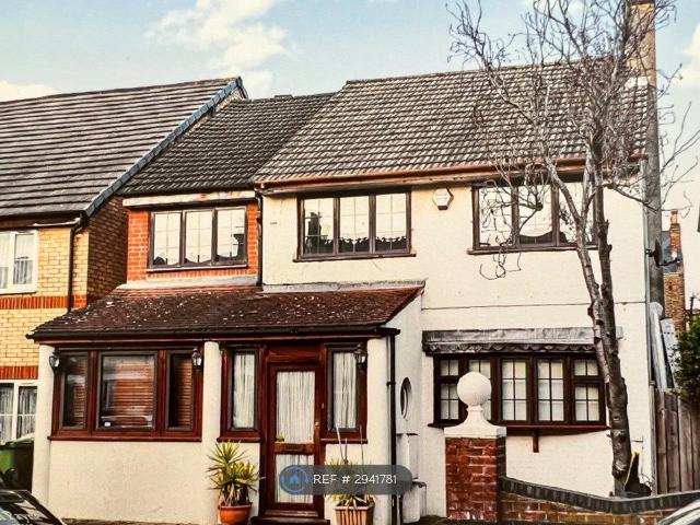 House for rent in Nunhead, Greater London