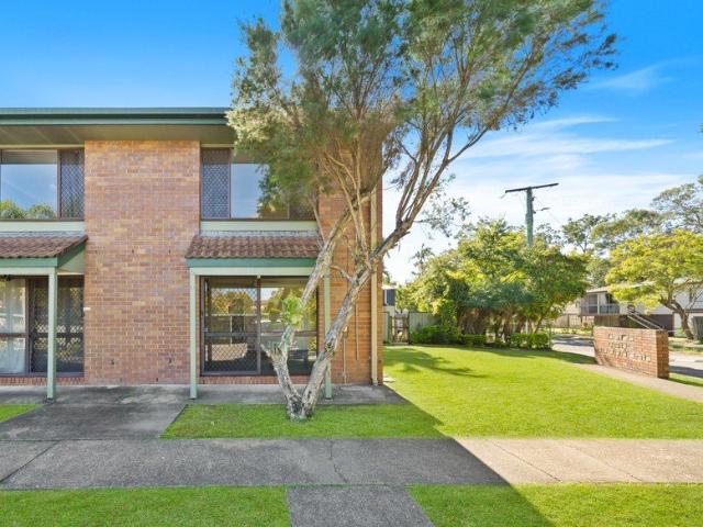 Townhouse for sale in Toombul, Queensland