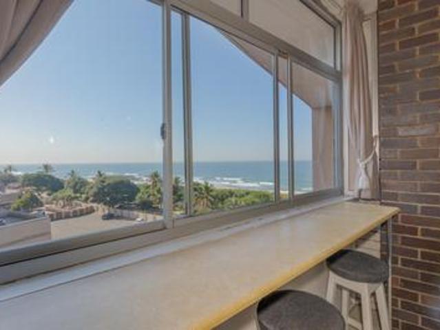 Apartment for sale in Amanzimtoti, Kwazulu-natal