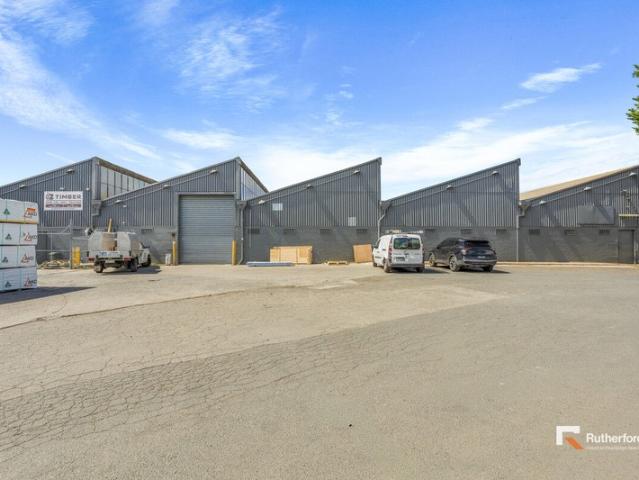 Warehouse for rent in Camerons Creek, Victoria
