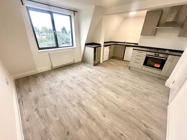 Apartment for rent in London Borough of Hounslow, Heston