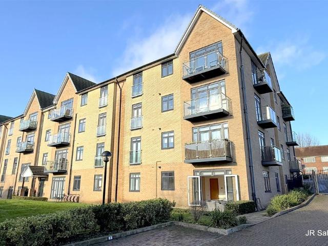 Apartment for rent in Fretherne, Hertfordshire