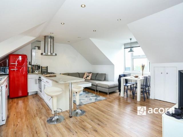 Apartment for rent in London Borough of Lewisham, Cat Hill