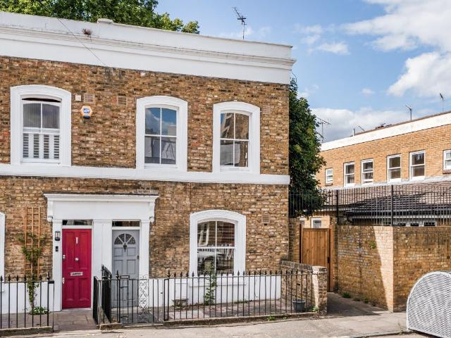 House for rent in London Borough of Islington, Greater London