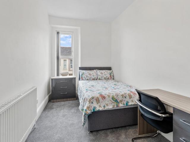 Room for rent in Greenbank, Mount Wise