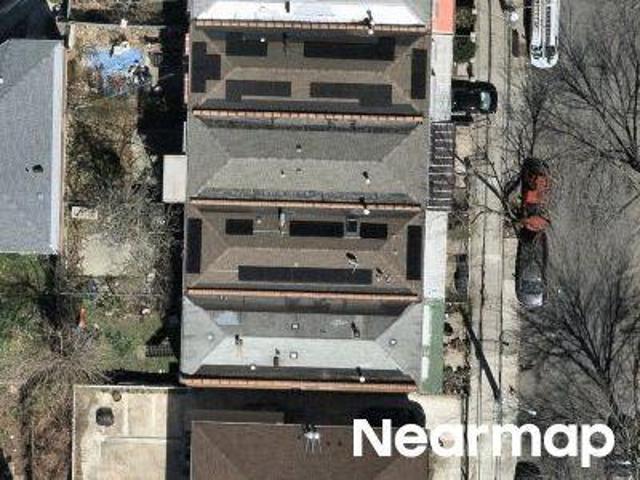 House for sale in The Bronx, Arverne