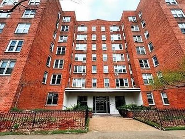 Condo for sale in The Bronx, Arverne