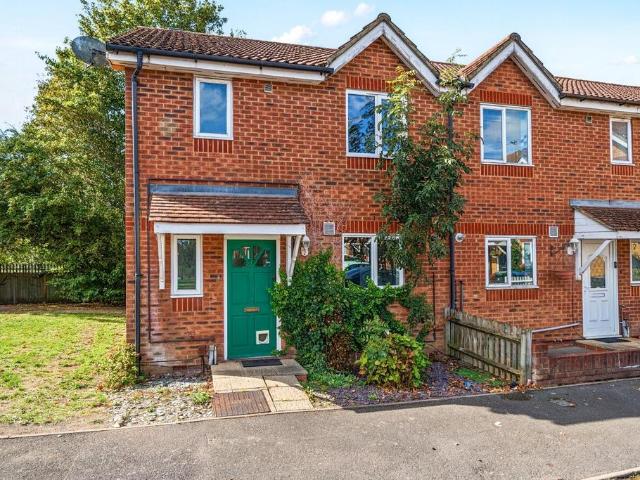 House for rent in Royal Borough of Kingston upon Thames, Greater London