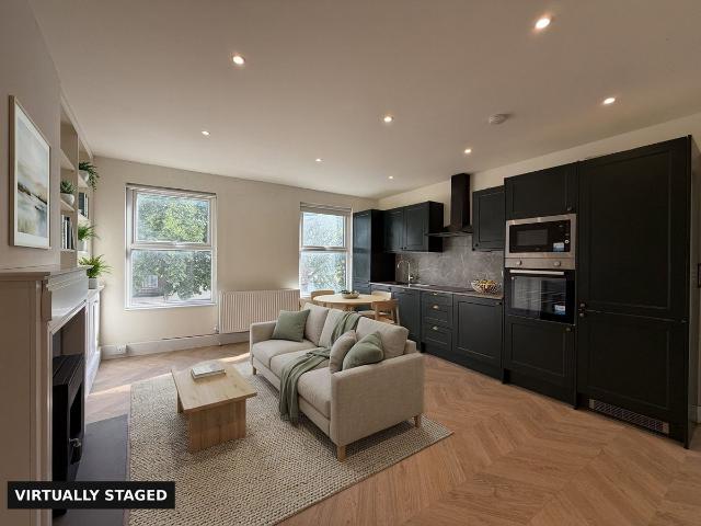 Apartment for rent in London Borough of Newham, Greater London