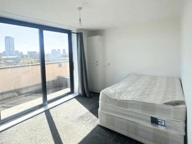Apartment for rent in London Borough of Newham, Greater London